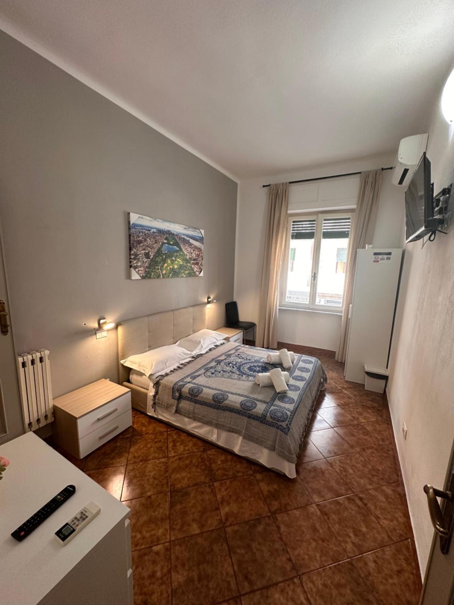 Crown Guest House Pisa Exterior photo